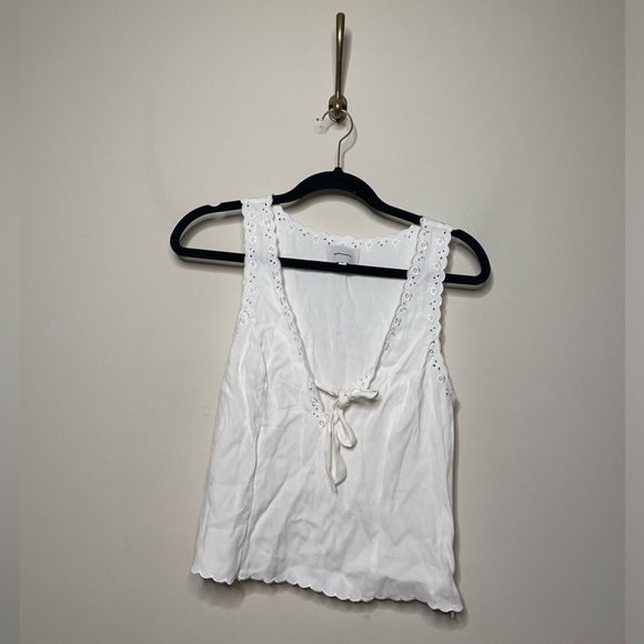 Reformation Marlena Embroidered Eyelet Top in Gossamer - Picture 4 of 9